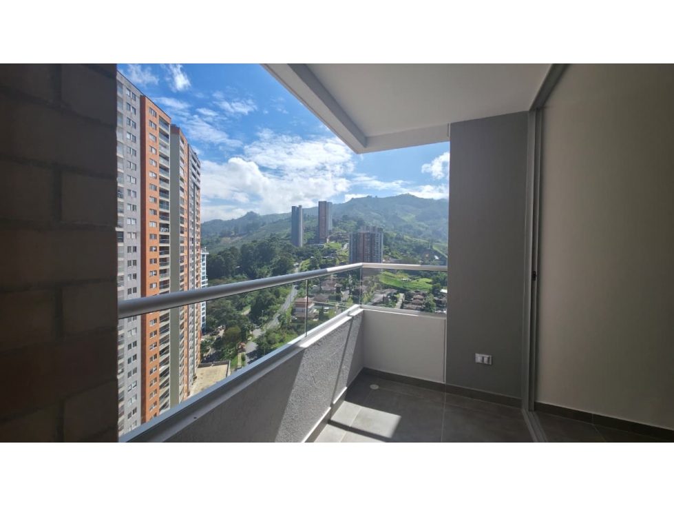 HERMOSO APARTAMENTO EN SABANETA - LAS LOMITAS — foto 3
