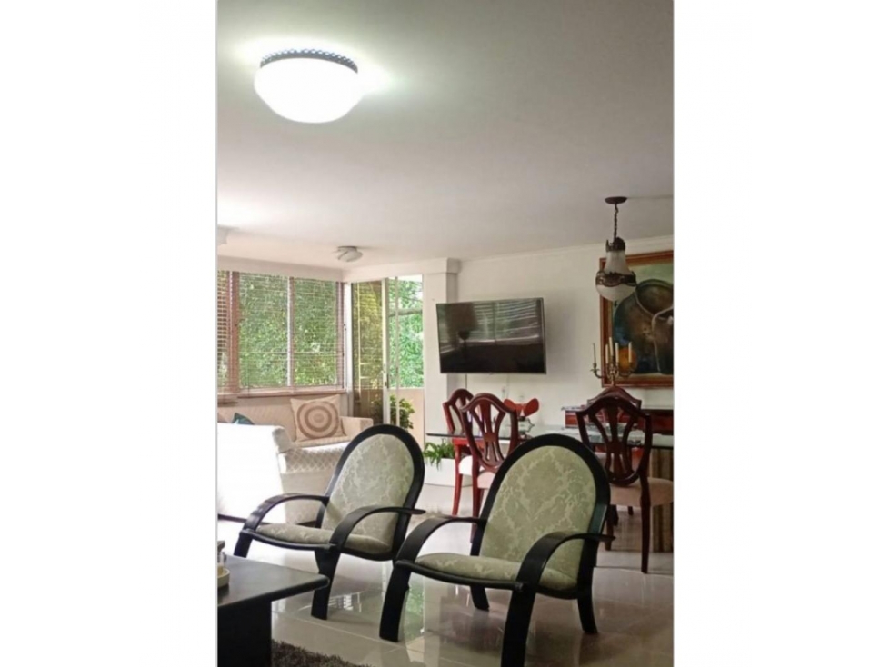 Apartamento en El Poblado para Rentas Cortas (1 mes)