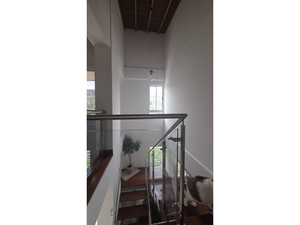 HERMOSO DUPLEX CAMINO VERDE, ÚNICO EN LA ZONA — foto 6