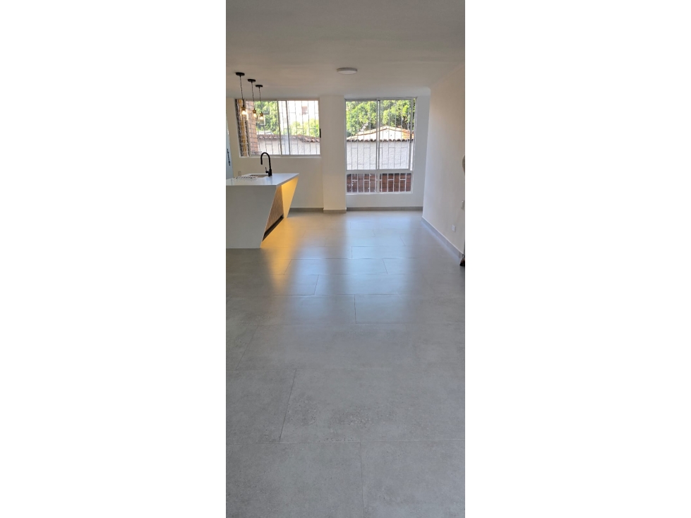 CON COLEGA, REMODELADO LISTO PARA ESTRENAR — foto 3
