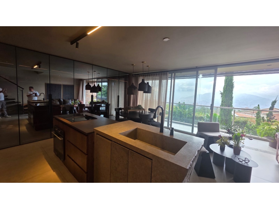 CASA 3 NIVELES DE LUJO EN SAN LUCAS