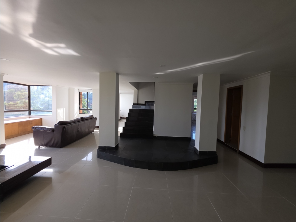 HERMOSO PENTHOUSE DUPLEX EN EL POBLADO — foto 6