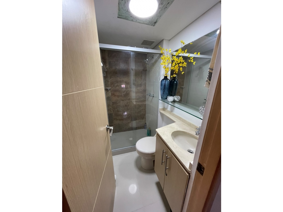 Apartamento sabaneta en Venta | Piso 18 | Unidad Completa — foto 4