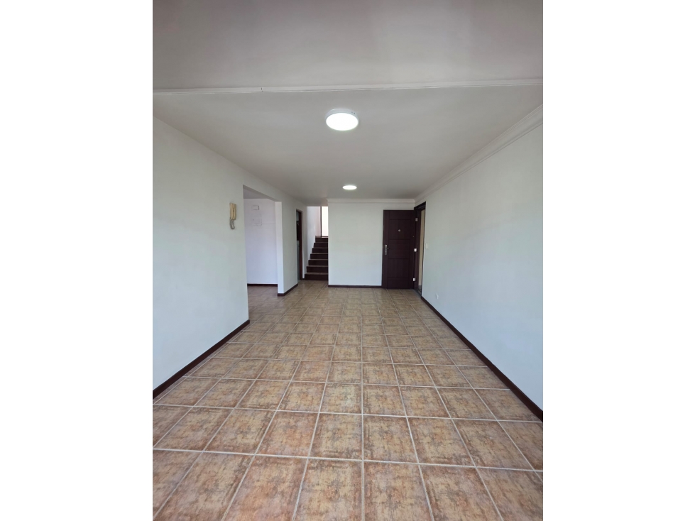 CASA ÚNICA EN ENVIGADO PARTE PLANA — foto 3