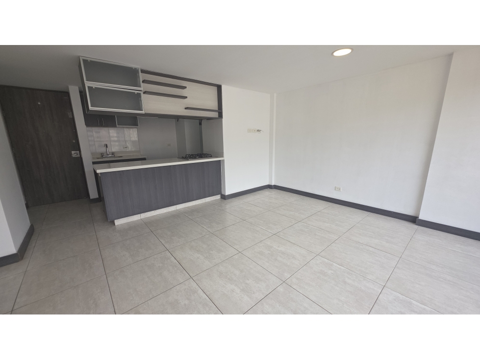 VIVE EN CAMINO VERDE- APTO CON PRECIO DE OPORTUNIDAD — foto 3