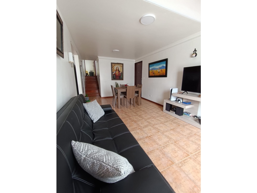 CASA ÚNICA EN ENVIGADO PARTE PLANA — foto 5