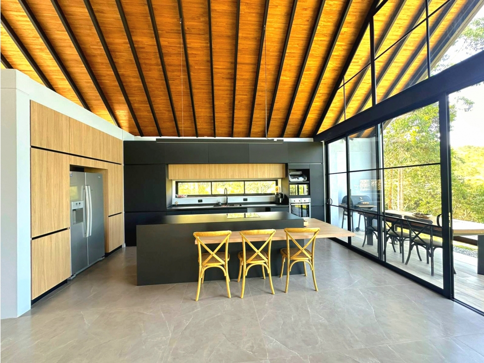 ESPECTACULAR CASA EN VENTA EN EL RETIRO — foto 6