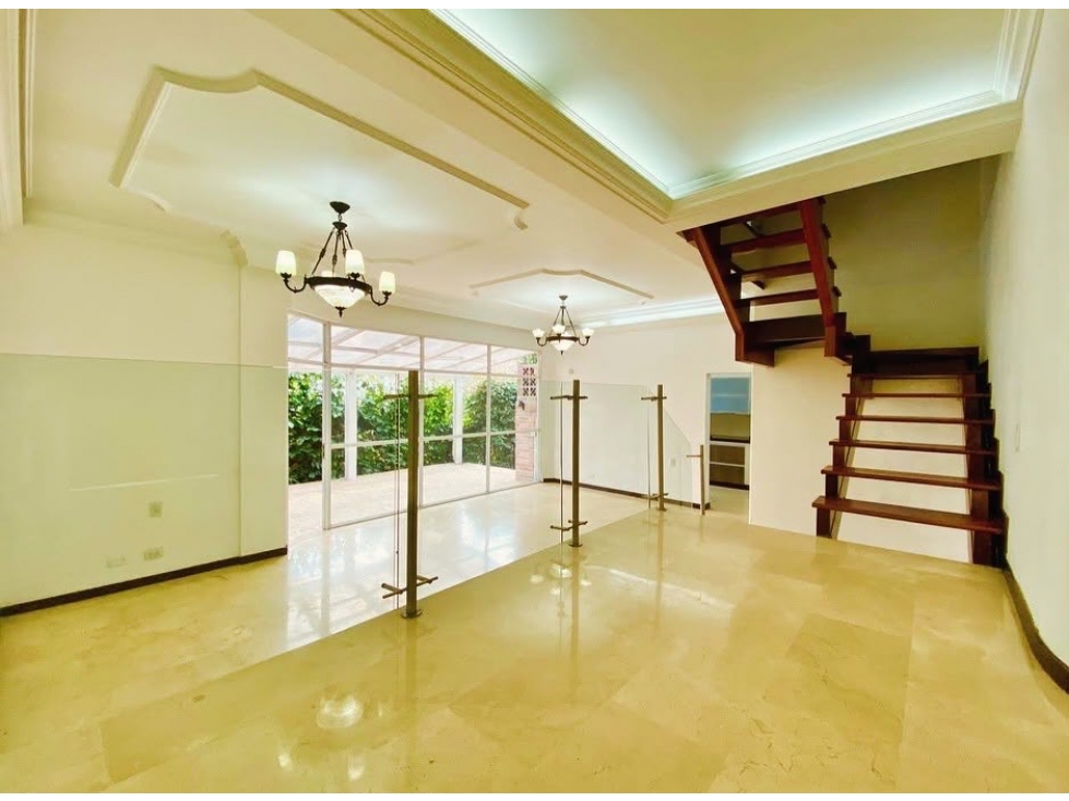 HERMOSA CASA POBLADO . PADRE MARIANITO — foto 3