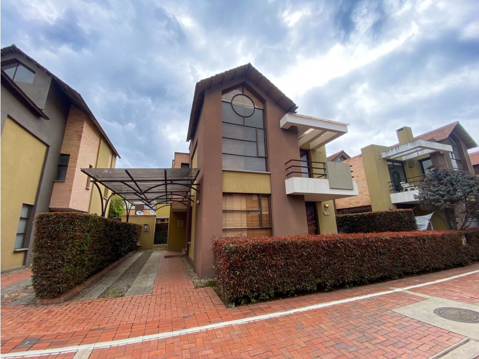 Casa en Conjunto CHALETS en el centro de Cajica