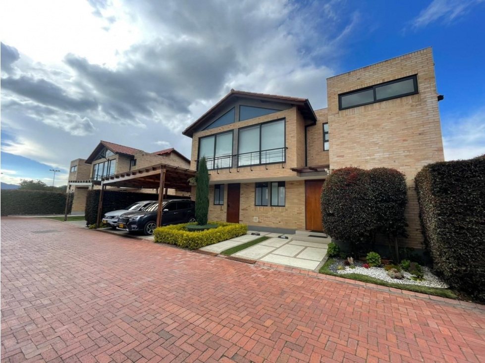 Hermosa casa en Bosque Madero - Conjunto en Milla de Oro de Cajicá