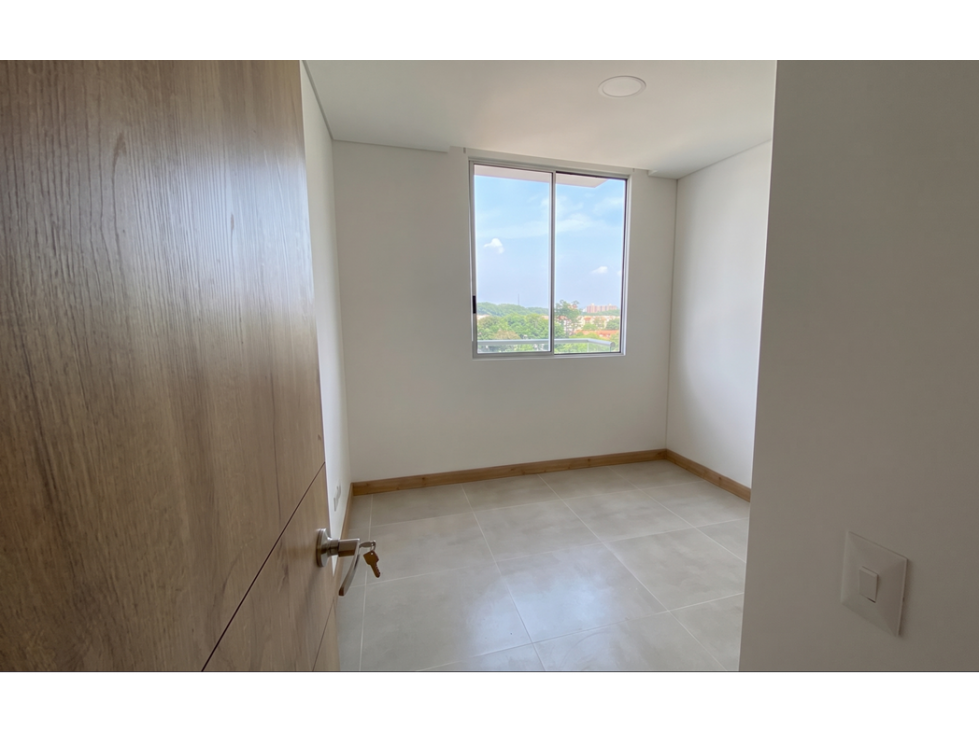 APARTAMENTO EN VENTA CALI SUR VALLE DEL LILI 7P C/A PARQ