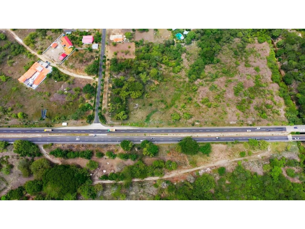 Venta de terreno en Rio Mar, San Carlos sobre la Panamericana - 3