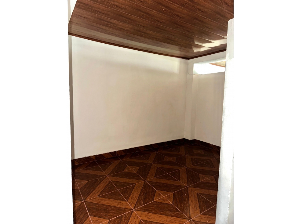 Venta de Edificio Comercial en Puerto Pilón, Colón - 6