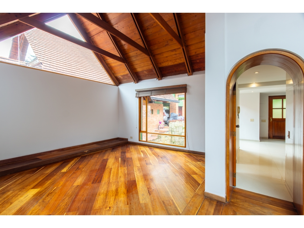 Casa para remodelar en Sierras del moral. — foto 2