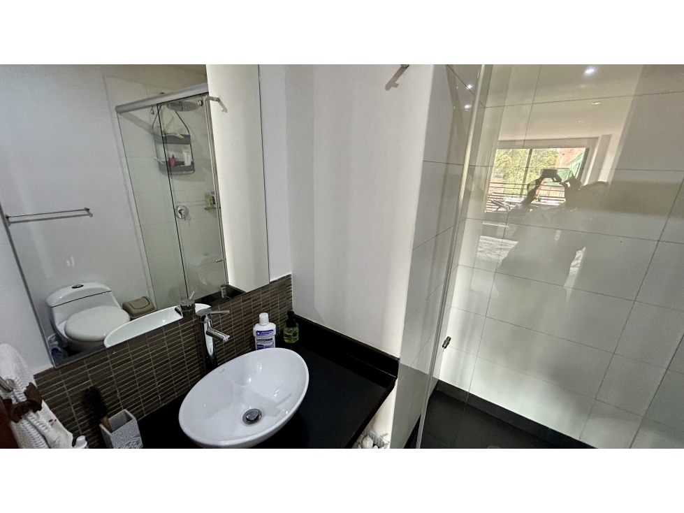 VENDO apartaestudio c/balcón Santa Barbara Occidental, Usaquén, Bogotá — foto 4