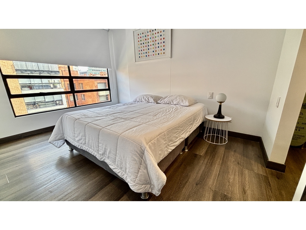 RENTO AMOBLADO apartamento c/balcón en el Chicó, Bogotá — foto 5