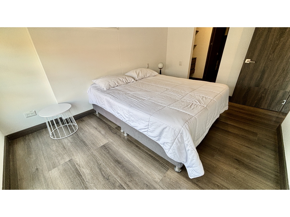 RENTO AMOBLADO apartamento c/balcón en el Chicó, Bogotá — foto 6