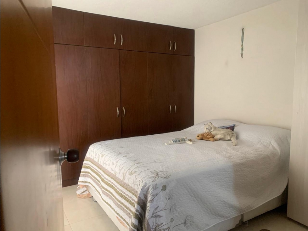 VENDE CASA DE 3 PISOS EN SECTOR CAÑAVERAL PEREIRA