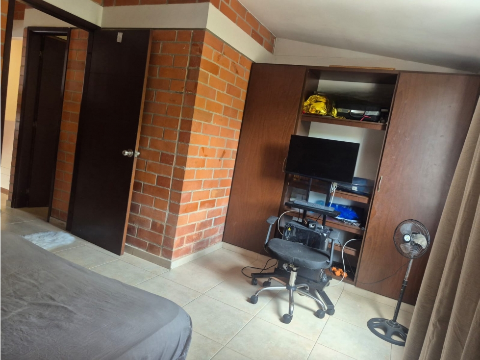 VENDE CASA POR SECTOR SAN FELIPE PEREIRA — foto 2