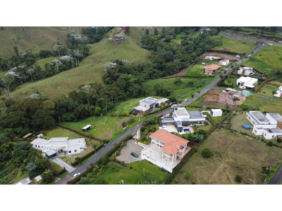 VENDO CASA CAMPESTRE 2.479 M2 AUTOPISTA DEL CAFE VIA EL JORDAN — foto 2