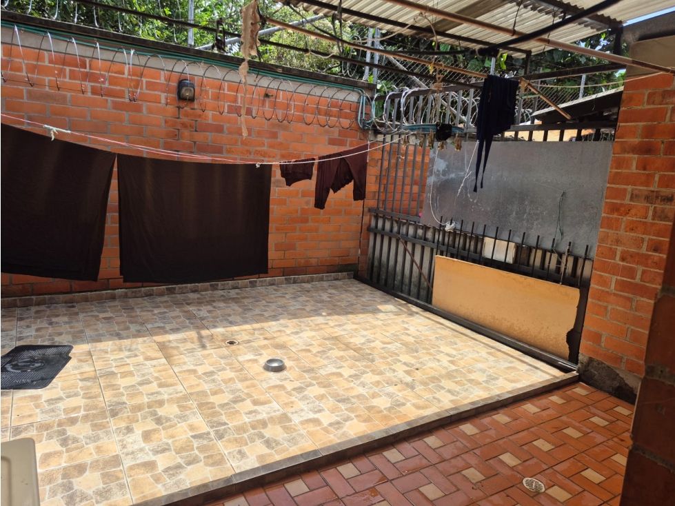 VENDE CASA POR SECTOR SAN FELIPE PEREIRA — foto 6