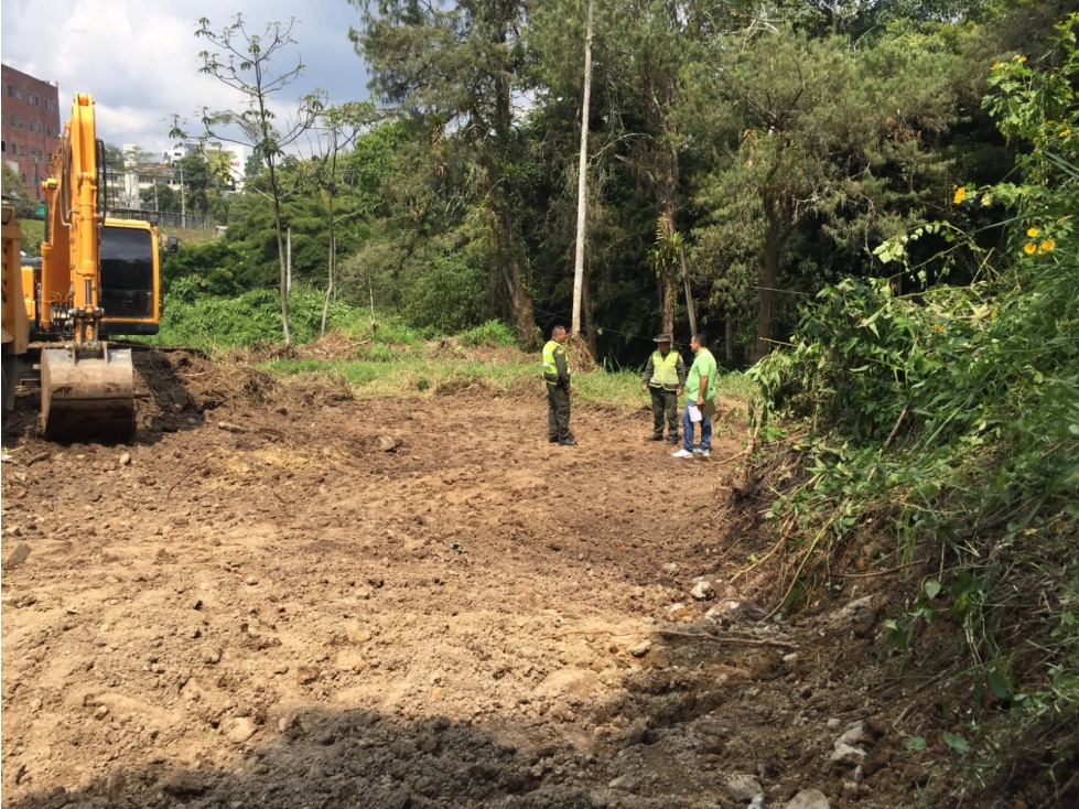 VENDO LOTE URBANO 988 M2 SECTOR DE PINARES, PEREIRA