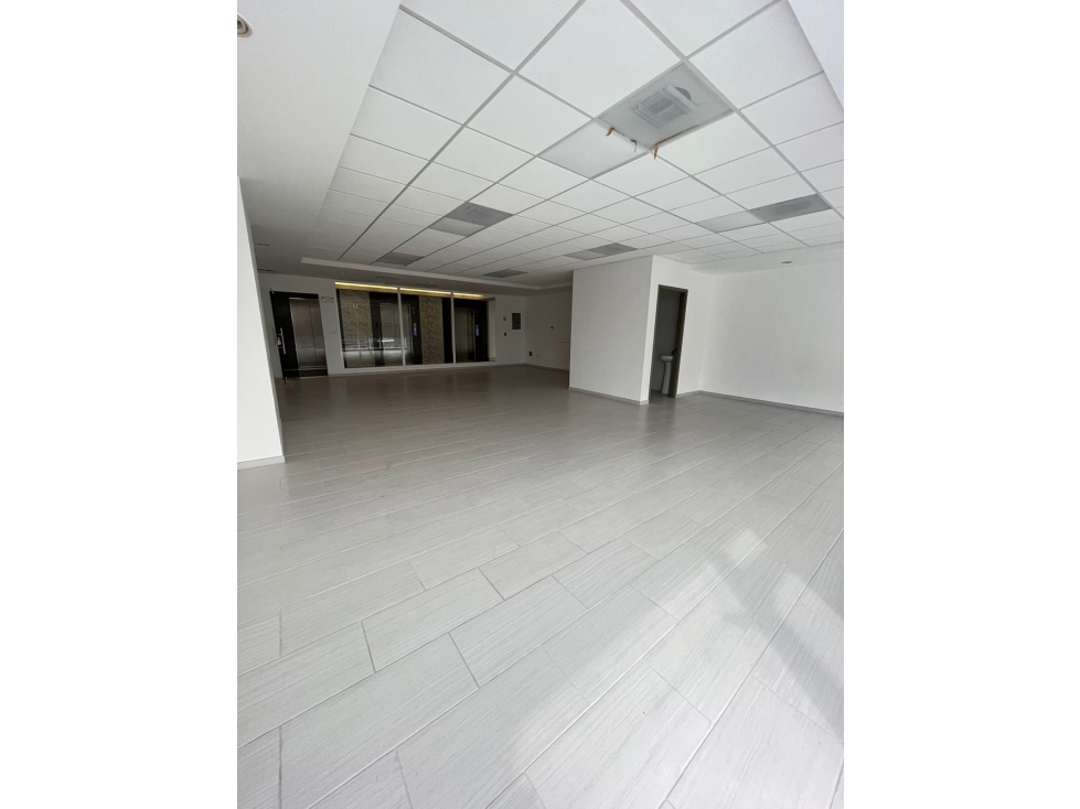 4230 - Oficina en The Towers - Calle 50