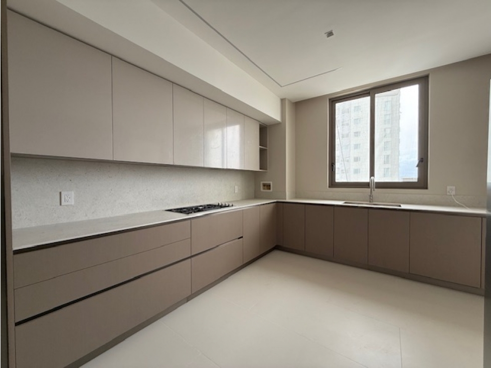 VENTA APARTAMENTO DE LUJO SANTA MARIA — foto 5