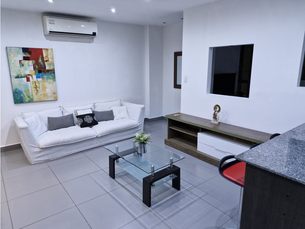 Apartamento en Alquiler PH Colores, Bella Vista 50 m²