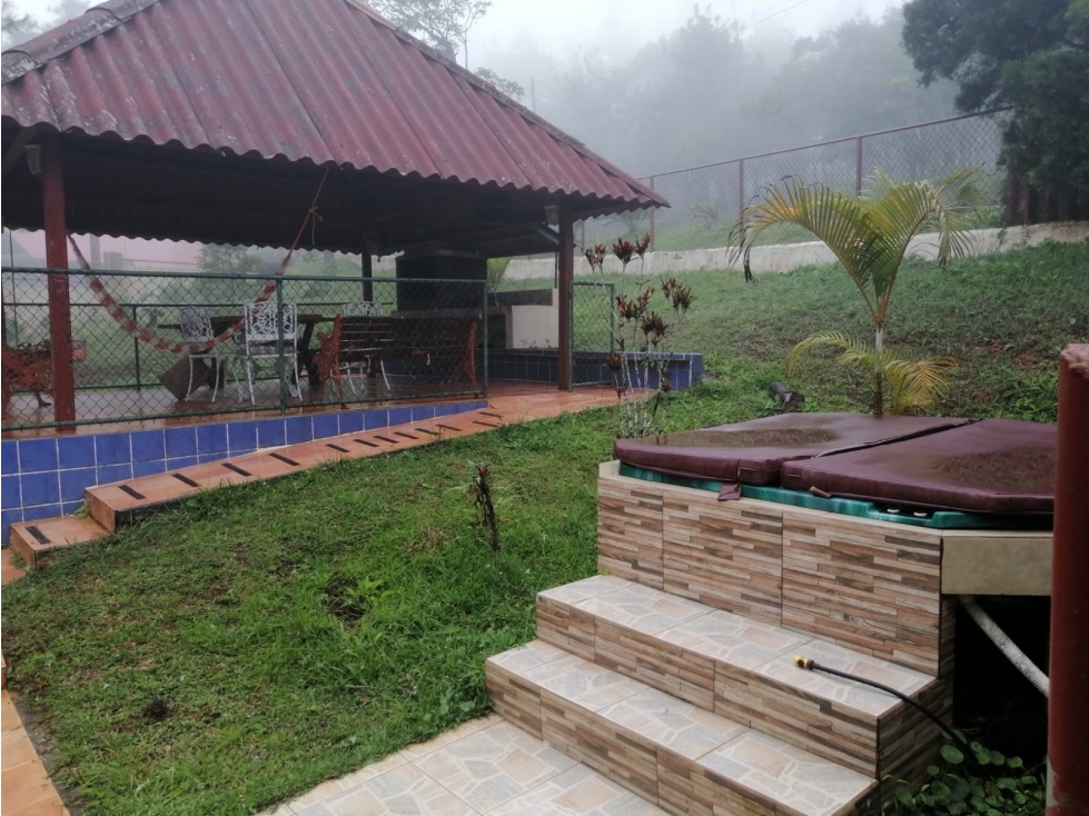 VENTA DE CASA EN ALTOS DE CERRO AZUL — foto 3