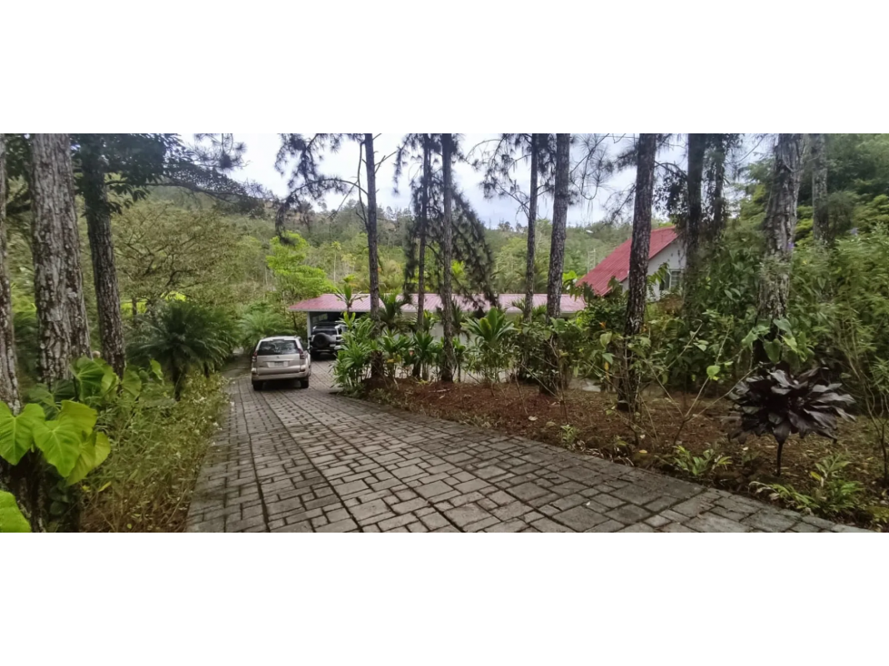 Venta de Casa en Altos de Cerro Azul