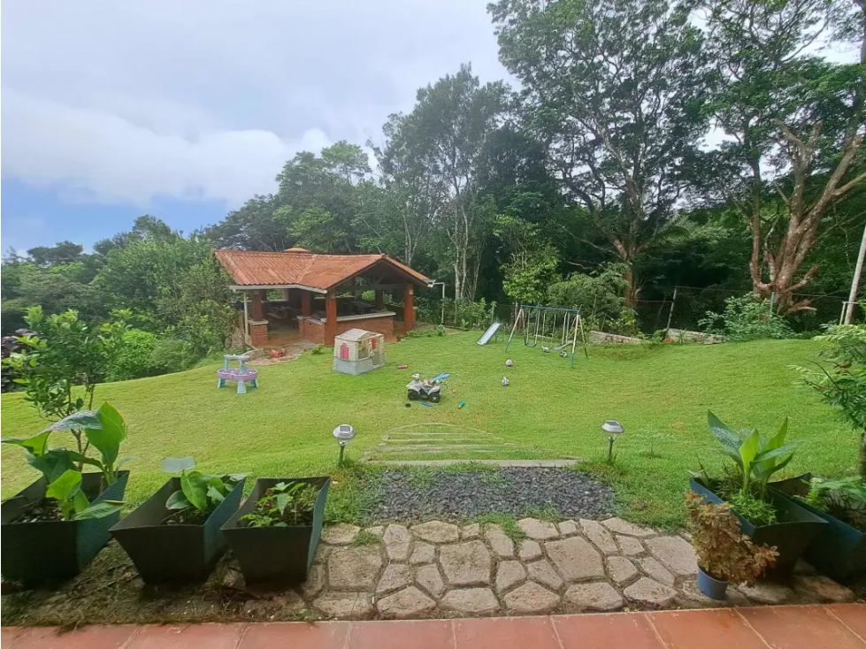 Venta de Casa en Altos de Cerro Azul