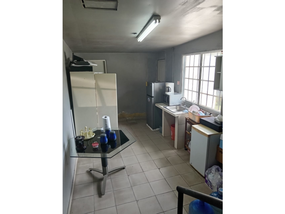 Se Vende en Altos de Tocumen con oficina circa la C.Panamericana - 6