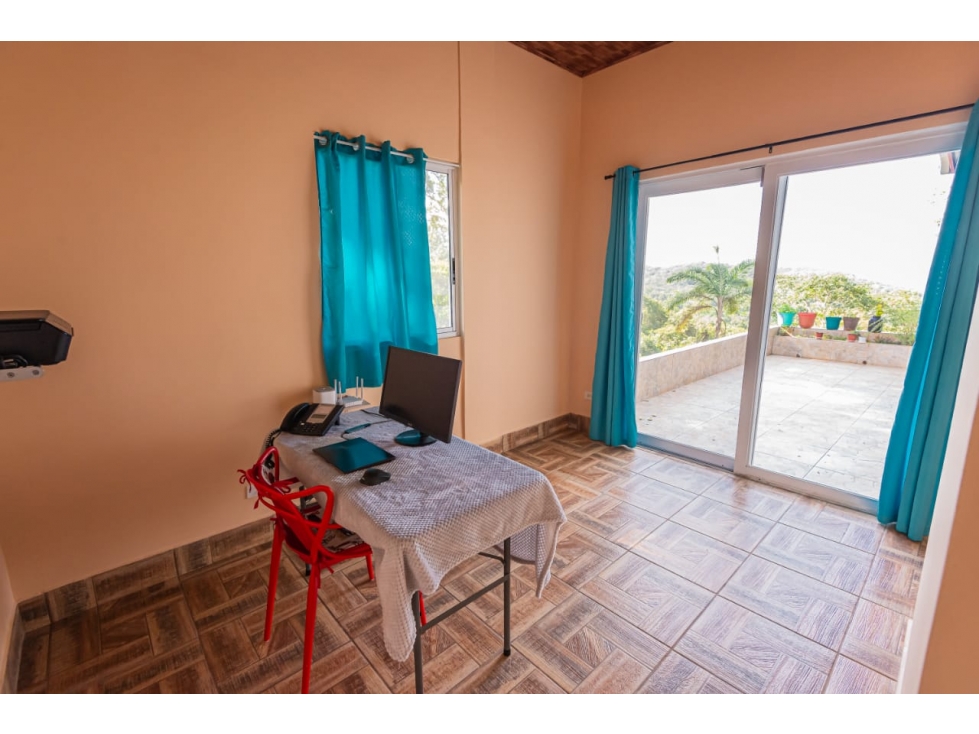 Venta de casa en Altos de Cerro Azul - 6