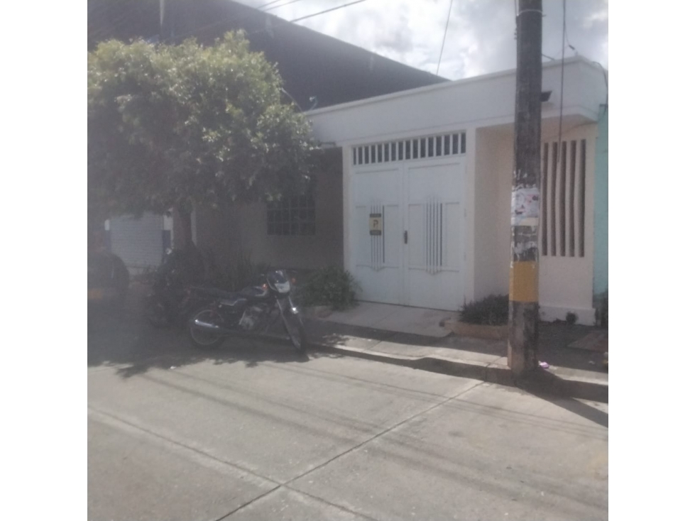 CASA EN EL EDEN CALLE 30 VENTA