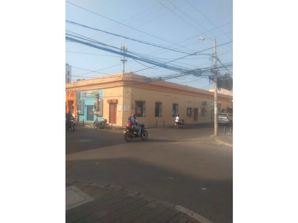 LOCAL COMERCIAL CENTRO SOBRE CRA 5 CALLE 29