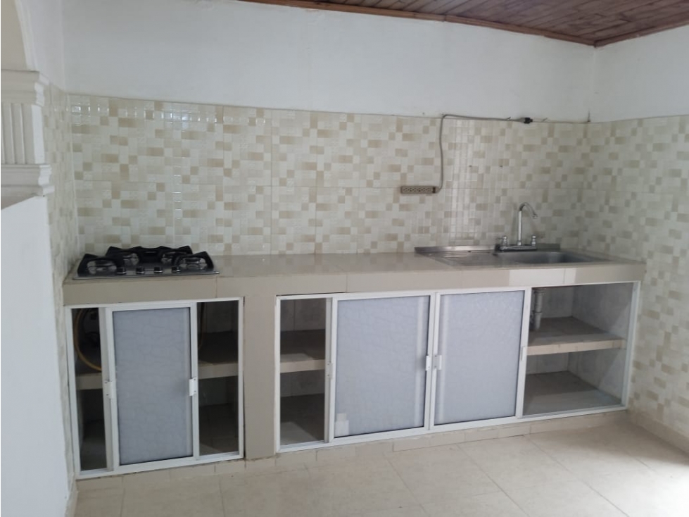 CASA EN EL TAMBO MARGEN IZQUIERDA — foto 4
