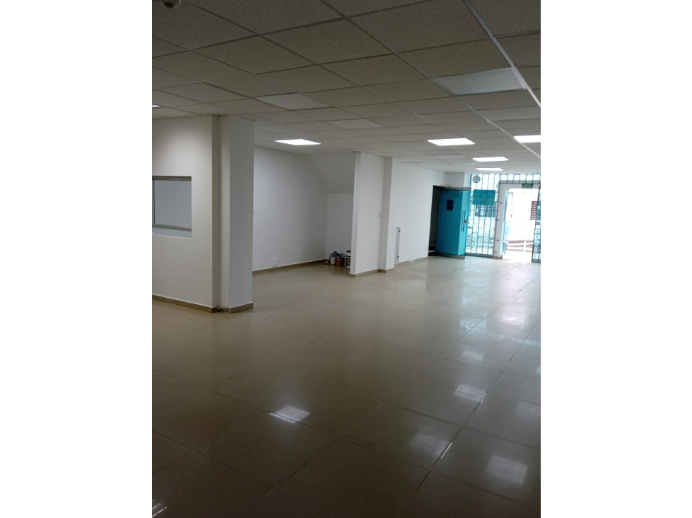 EDIFICIO PARA ACTIVIDAD COMERCIAL EN ARRIENDO EN CERETÉ - 2