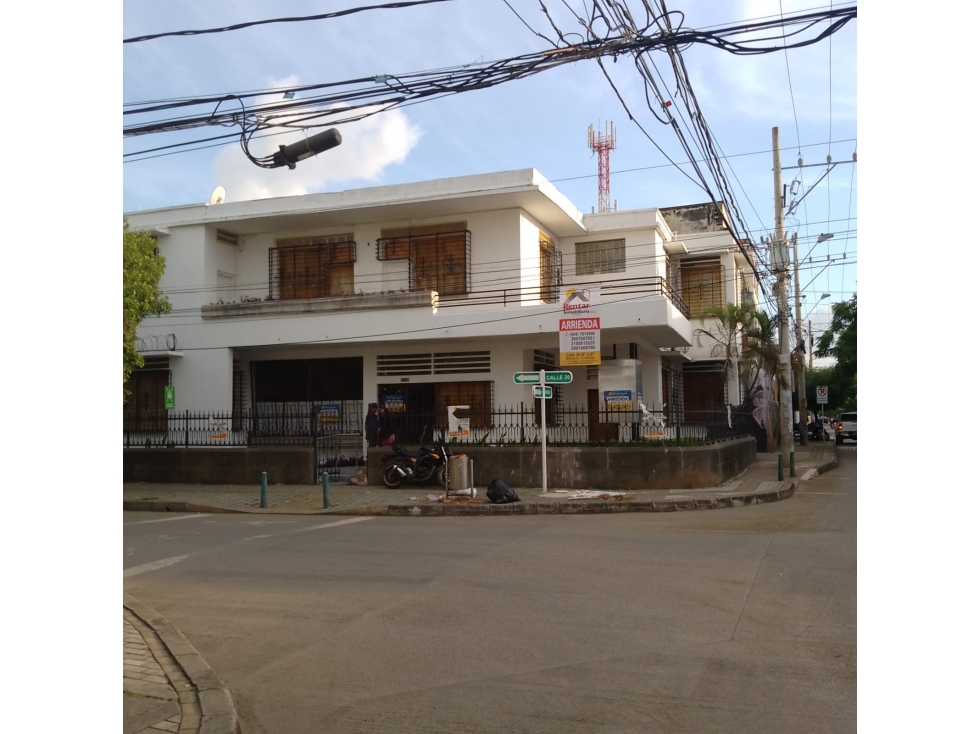CASA COMERCIAL SOBRE CALLE 26 - 2