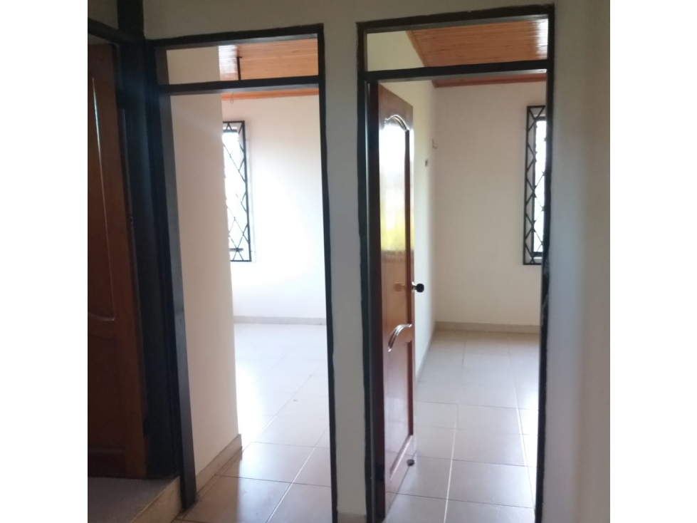 APARTAMENTO PARA ARRIENDO EN MONTERÍA UB EN EL CENTRO — foto 4