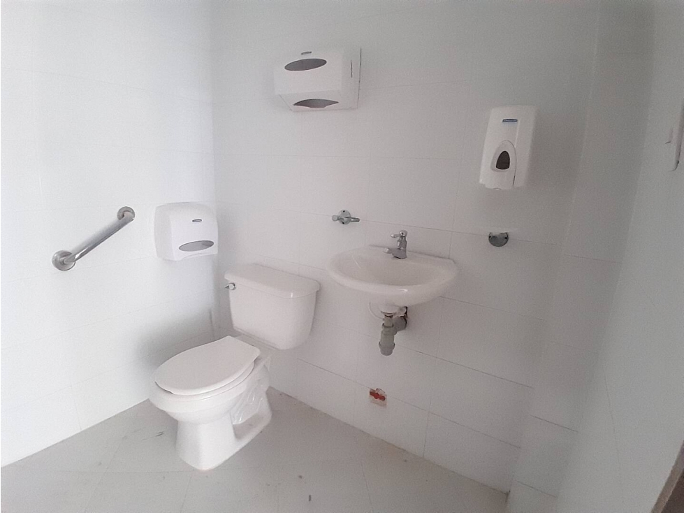 LOCAL COMERCIAL PARA ARRIENDO EN MONTERÍA UB EN EL RECREO — foto 4