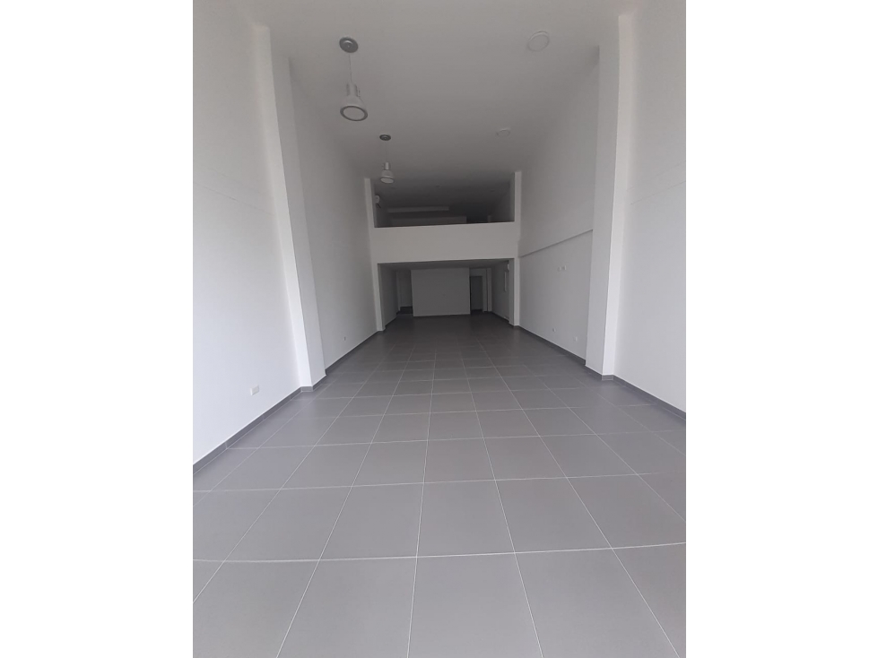 LOCAL PARA ARRIENDO EN MONTERÍA UB SOBRE CRA 3 CON CALLE 25 — foto 3
