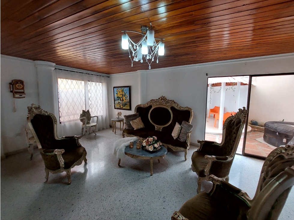 CASA EN LA CASTELLANA — foto 3