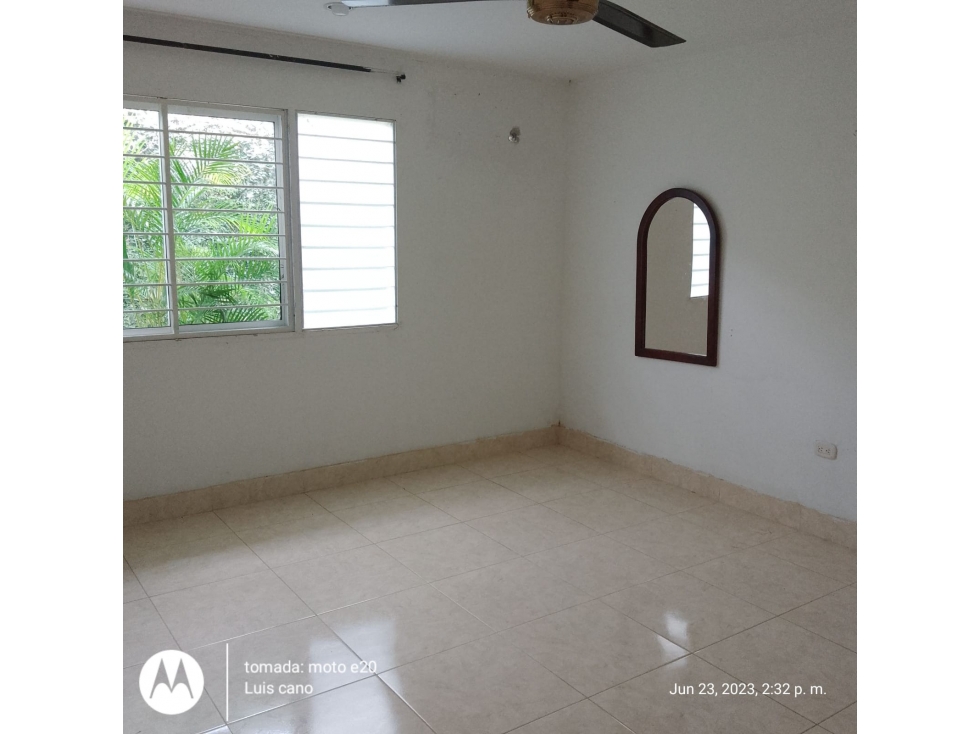 CASA COMERCIAL EN COSTA DE ORO - 4