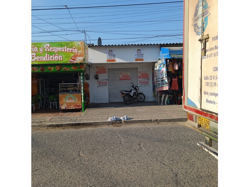LOCAL COMERCIAL EN LA COQUERA