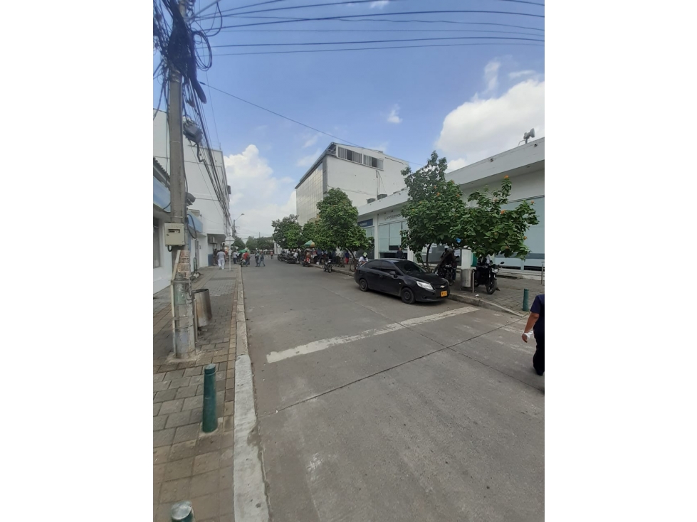 LOCAL SOBRE LA CRA 3 CON CALLE 25
