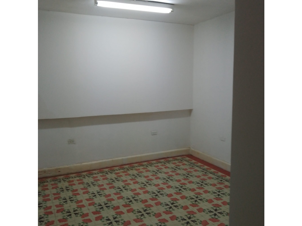 CASA COMERCIAL SOBRE CALLE 26 - 6