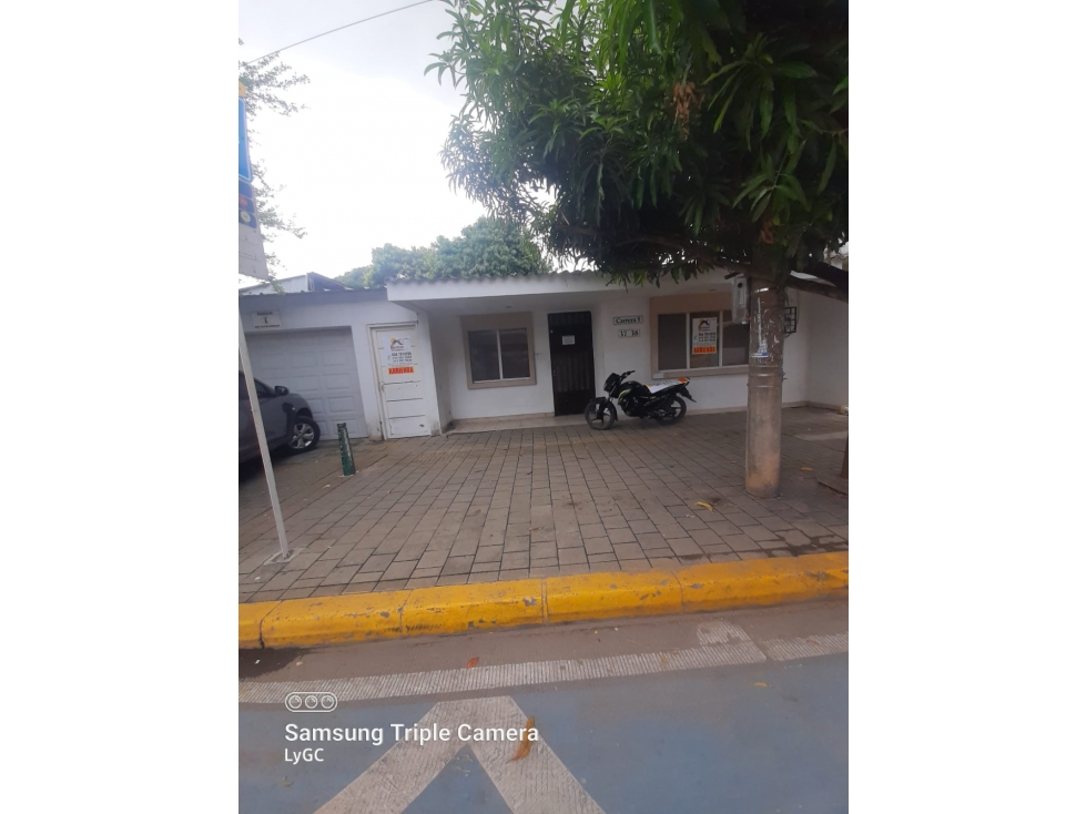 CASA COMERCIAL PARA OFICINAS SOBRE CRA 5 - 2