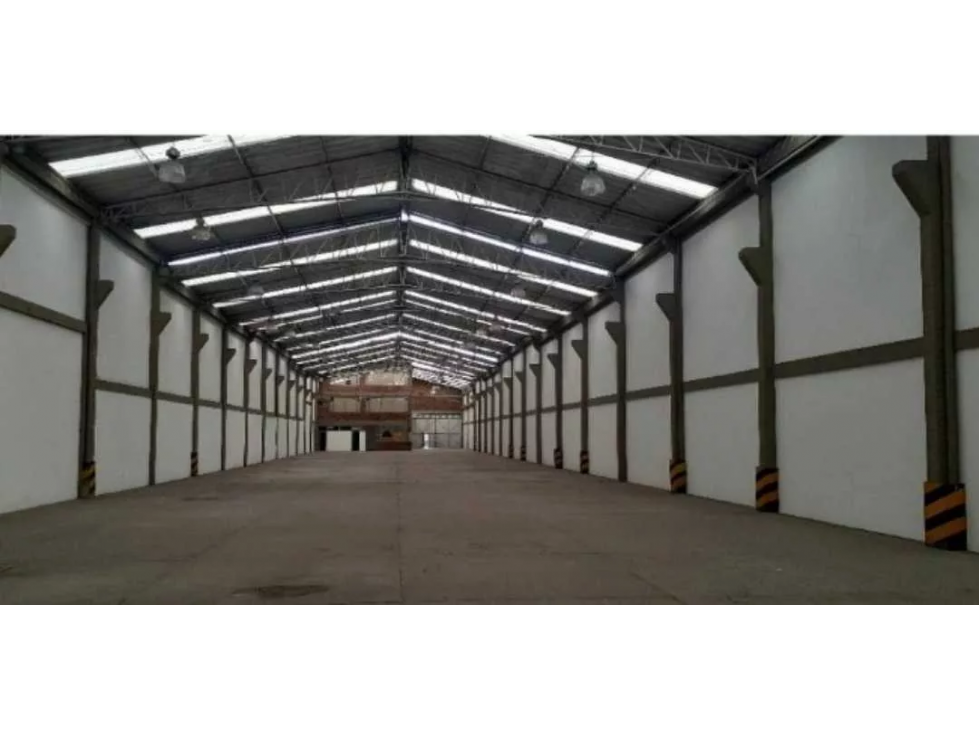ARRIENDO BODEGA AUTOPISTA SUR AV K68