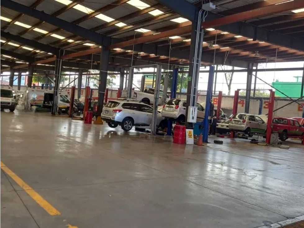 ARRIENDO BODEGA INDUSTRIAL GARCES NAVAS C80